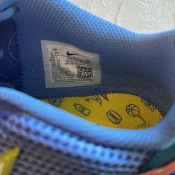 Nike Ja Morant 1 GS Boys Size 5.5. Brand New without box. Never worn. - Picture 3 of 4